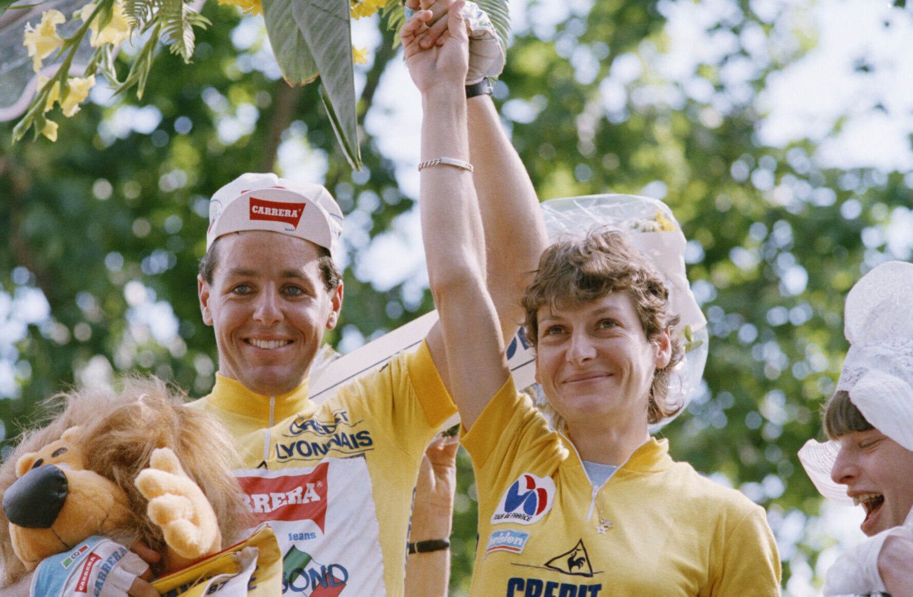 1987: Jeannie Longo, Stephen Roche win Tour de France titles